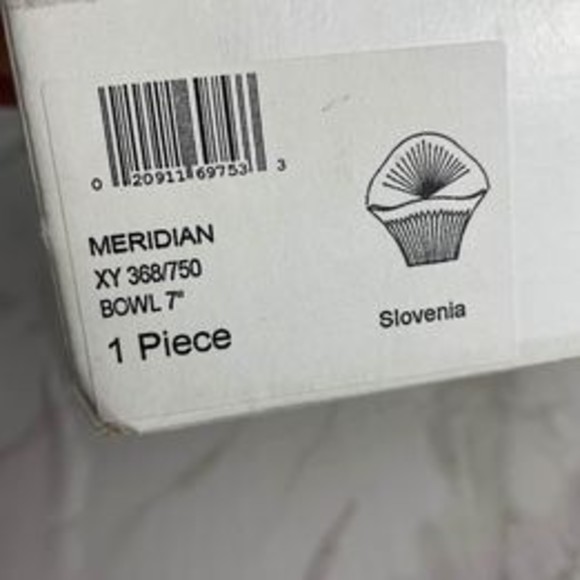 New In Box Vintage Mikasa Crystal Meridian 7in Accent Bowl - Picture 3 of 10